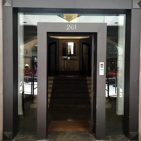 Duca Di Villena Πανσιόν